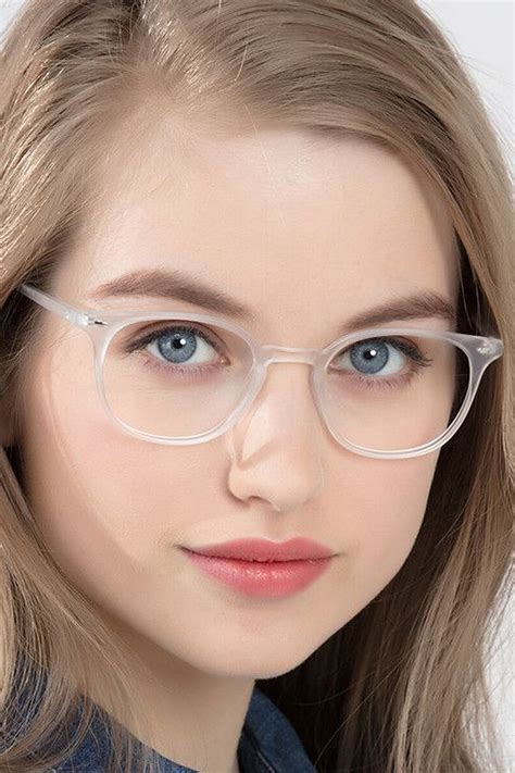 New Look eyewear Jonquière: Visit your New Look eyewear store.